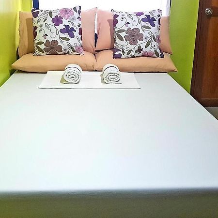 Amelia Homestay Puerto Princesa ภายนอก รูปภาพ