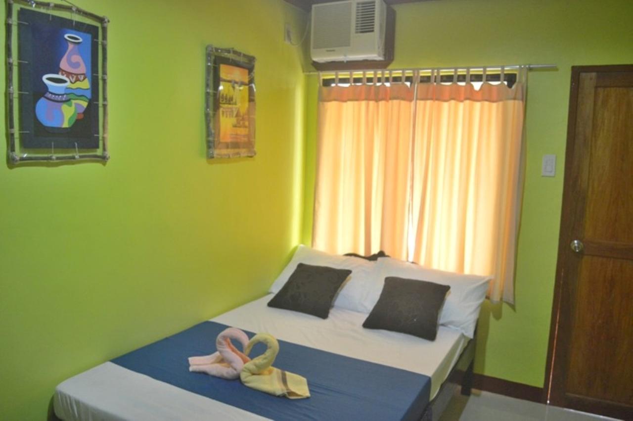 Amelia Homestay Puerto Princesa ภายนอก รูปภาพ